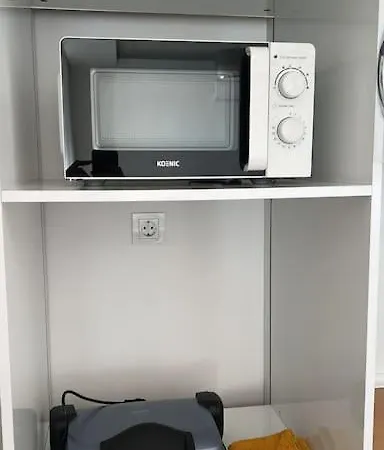 아파트 Cozy Homes - 2 & 1 Living
