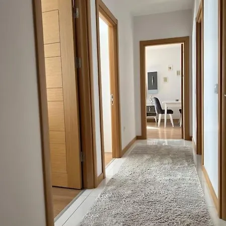 아파트 Cozy Homes - 2 & 1 Living