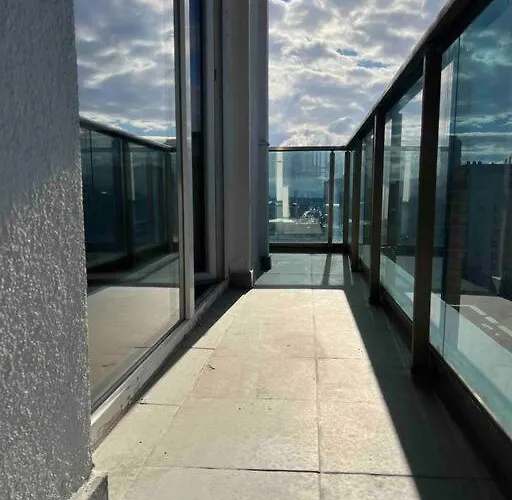 Cozy Homes - 2 & 1 Living