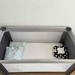 Cozy Homes - 2 & 1 Living *